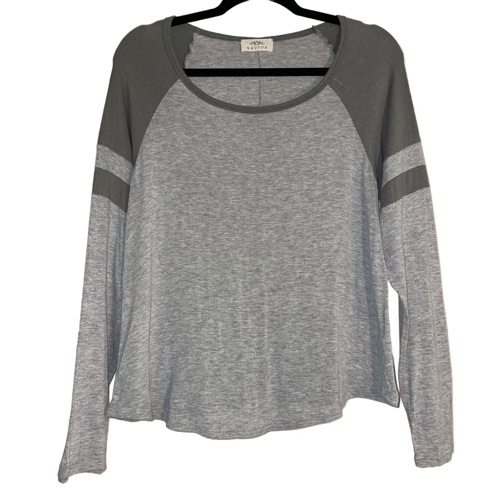Revive Medium Long Raglan Sleeve Round Neck T-Shirt